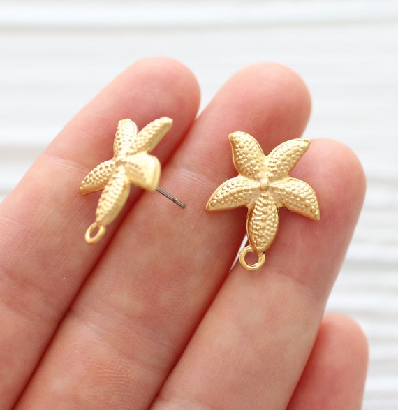 2pc 24K gold plated earrings stud set, earring studs gold, stud earrings, star studs set, starfish, studs with loop for charms, gold studs