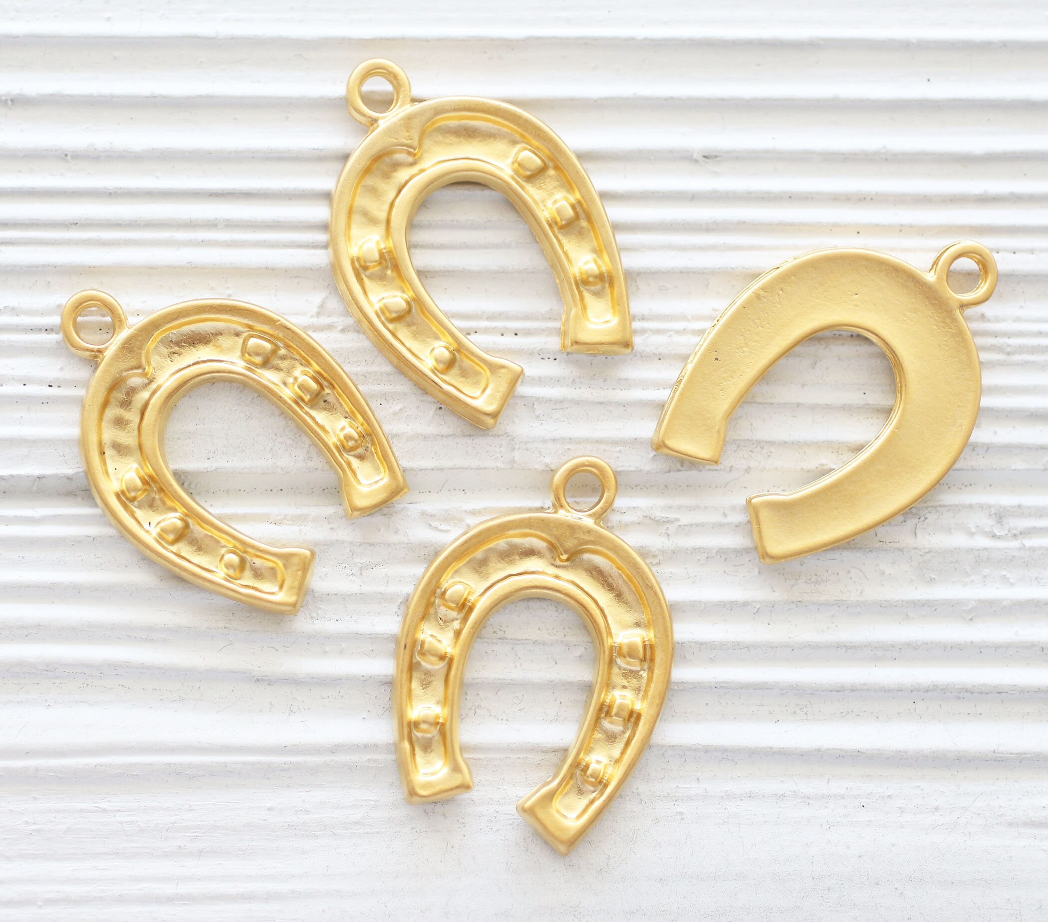 10pc horseshoe charm gold, good luck charms, lucky charms, horse