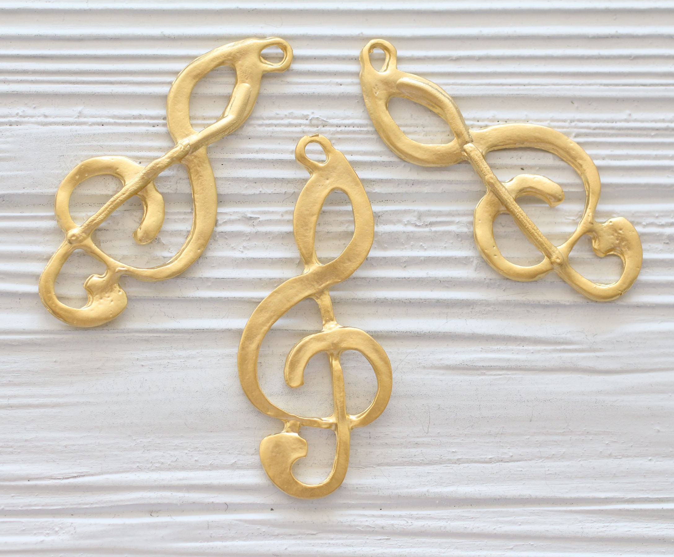 Treble clef pendant gold, music note pendant, music notes sign, music