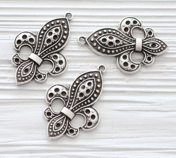 Antique silver large filigree pendant, filigree medallion, filigree findings, unique pendant, ancient findings, necklace focal piece