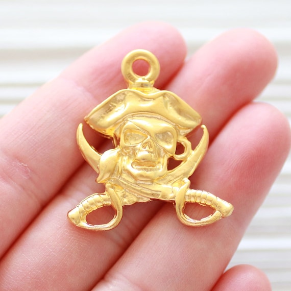 Pirate pendant gold, skull pendant, just dangle, pirate charm, earrings charm, Halloween pendant gold