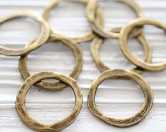 4pc antique gold ring connector, organic shaped loops, ring pendant, round antique connectors, hammered connectors, necklace connectors, S