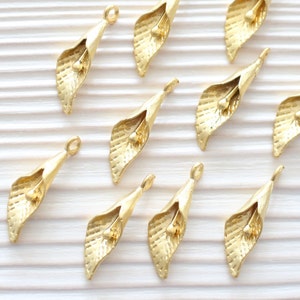 4pc gold charm pendant, earrings dangle, flower charms, gold leaf, bell charm, earrings charm, bell pendant, matte gold floral dangles