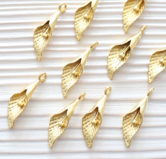 4pc gold charm pendant, earrings dangle, flower charms, gold leaf, bell charm, earrings charm, bell pendant, matte gold charms, gold dangles
