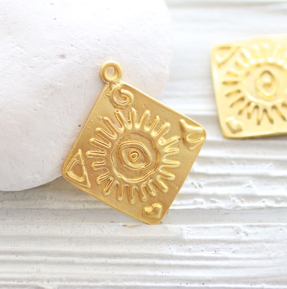 Square pendant gold with evil eye and sun details, hammered metal pendant, rustic pendant, boho findings, geometric pendant, tribal pendant