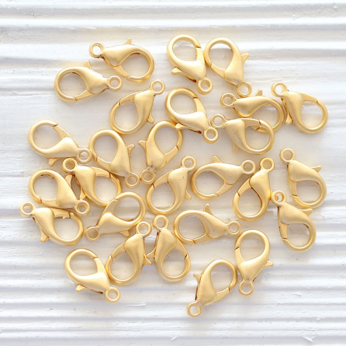 20pc, 14mm gold lobster clasp, lobster claw clasp, jewelry clasps for
