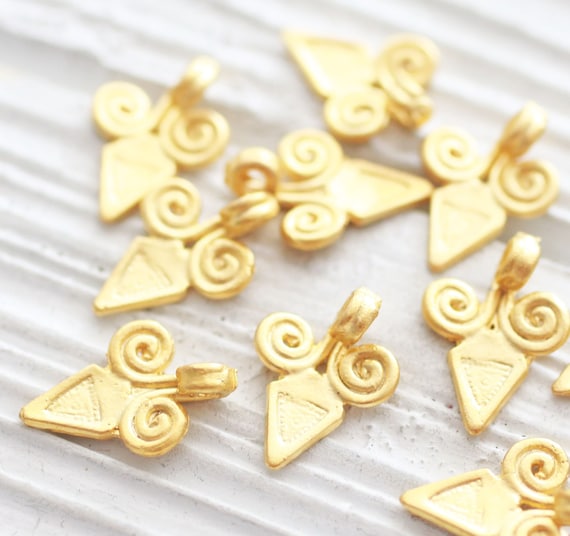 10pc gold spike beads, dagger charms, earring charms, spikes, gold metal charms, bracelet charms, rustic spiral necklace dangle