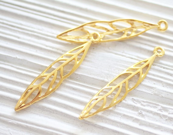 Gold leaf pendant, filigree leaf gold, cut out pendant, leaf charm gold, floral earring charm, leaf, flower leaf, dainty leaf gold