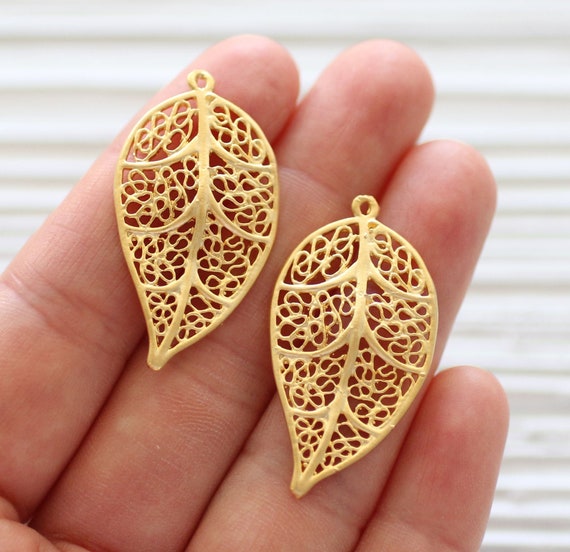 2pc leaf pendant charm, gold filigree leaf, filigree leaf earrings charm, filigree pendant, filigree findings, earrings dangle charm