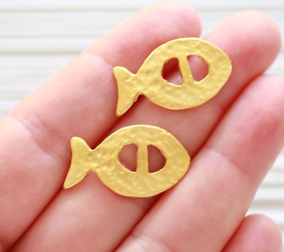 2pc fish charm gold, gold fish pendant, earring charm gold, earring charm dangle, necklace bracelet charms, animal charms, sea charms