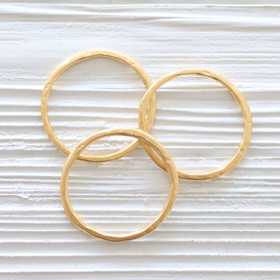 2pc matte gold round hoop pendant, round connector, gold link, circle pendant, thin necklace rings, organic shape, earrings hoops, hammered