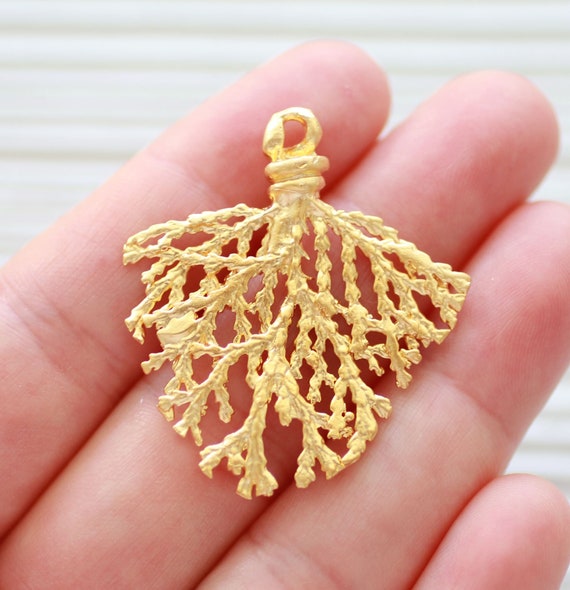 Leaf branch pendant, gold filigree branch pendant, tree branch pendant, filigree leaf, filigree pendant, findings, earrings dangle, M