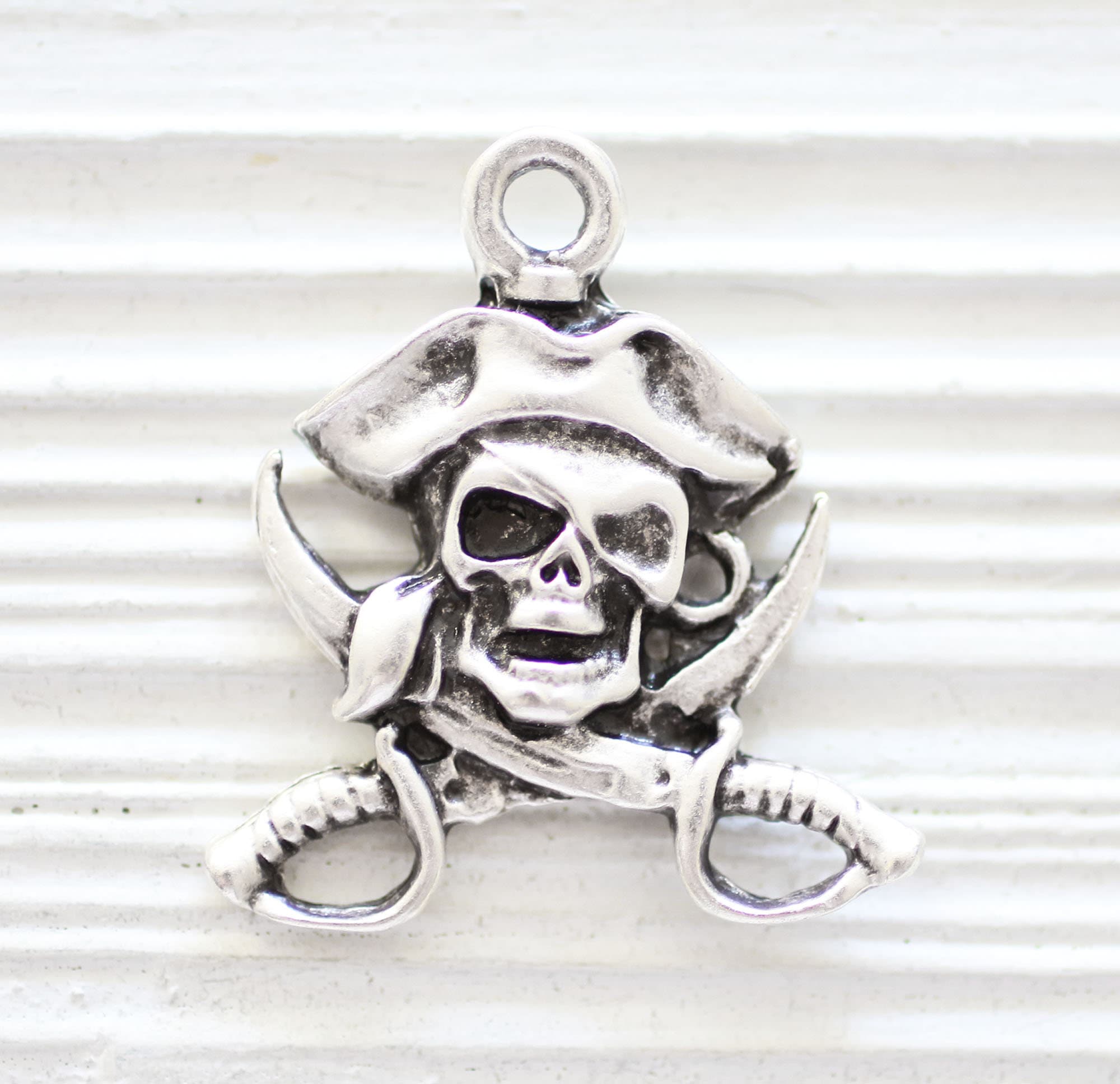 Totenkopf Pirat Anhänger für Kette Echt Silber 26 mm x 20 mm VII