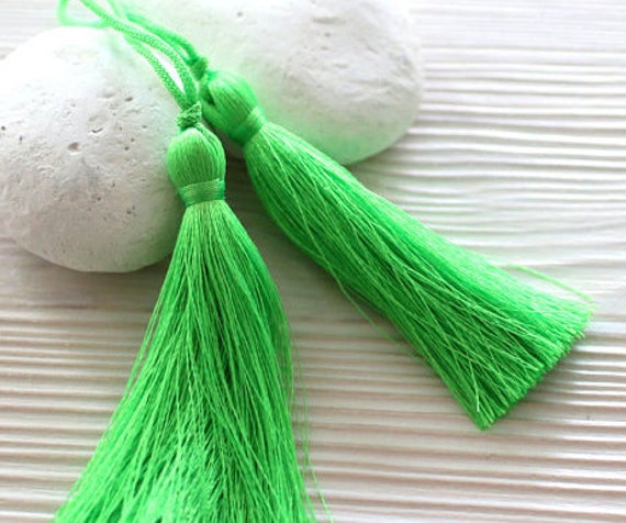 Green silk tassel, mala tassel, green tassel, long tassels, tassels for jewelry, tassel, pistachio, handmade, decorative, neon tassel, N14