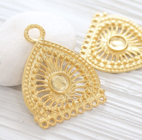 Large filigree gold pendant connector, medallion, unique filigree findings, jewelry connectors, gold filigree medallion, tribal pendant