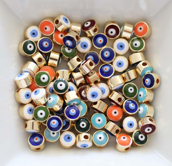 NBEADS 100 stuks emaille boze oog kralen, 8 mm platte ronde boze oog kralen met gouden rand Turkse boze oog spacer kralen voor sieraden maken doe-het- zelf ketting armband oorbel ambachten
