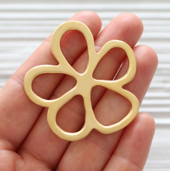 Daisy pendant, flower pendant gold, flower connector, medallion, large focal pendant, large leaf flower, gold daisy, modern pendant dangle