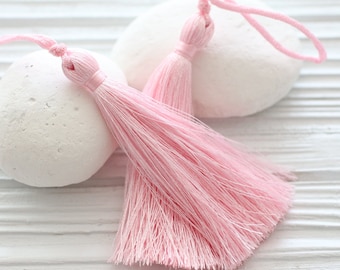 Pink silk tassel, tassel pendant, pink mala tassel, hand made silk tassel, Summer colors, jewelry tassels, tassel, thread tassel, pink, N49