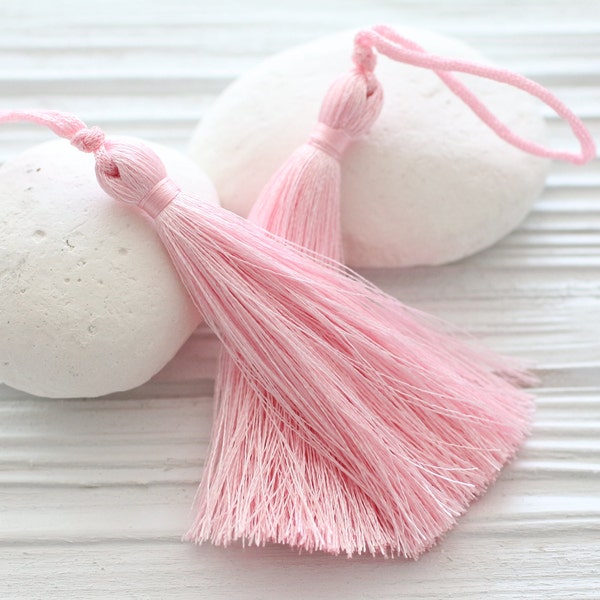 Pink silk tassel, tassel pendant, pink mala tassel, hand made silk tassel, Summer colors, jewelry tassels, tassel, thread tassel, pink, N49