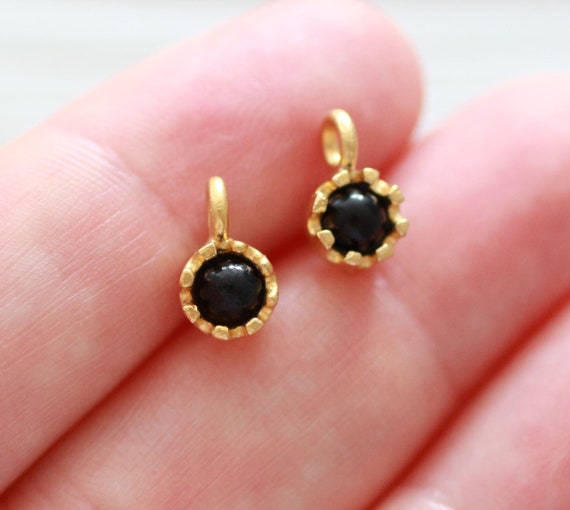 2pc black round stone charms, earrings drop beads, gold bezel bead charms, bracelet charms, mini boho charms for necklace
