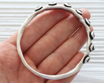 Grande connettore per ciondolo rotondo in argento, connettore per gioielli ad anello, braccialetto in argento, ciondolo ad anello focale extra large, ciondolo ad anello tribale martellato