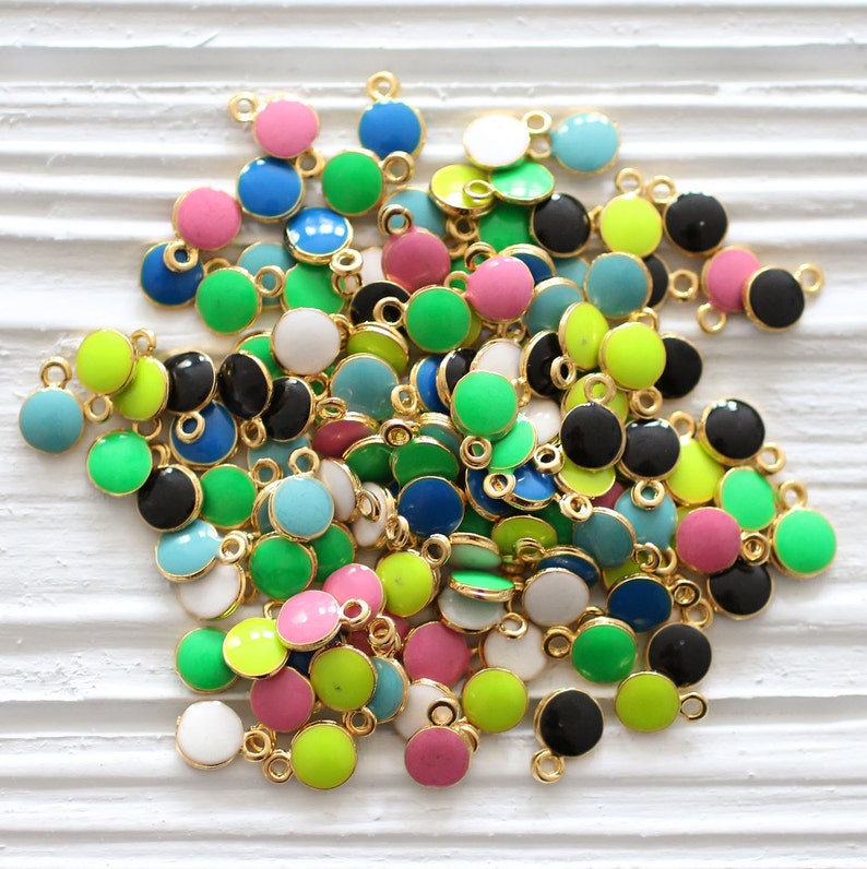 emerald Christmas charms mini green pendant mini round gold charms 10pc green charm earrings charm bracelet dangle enamel charms