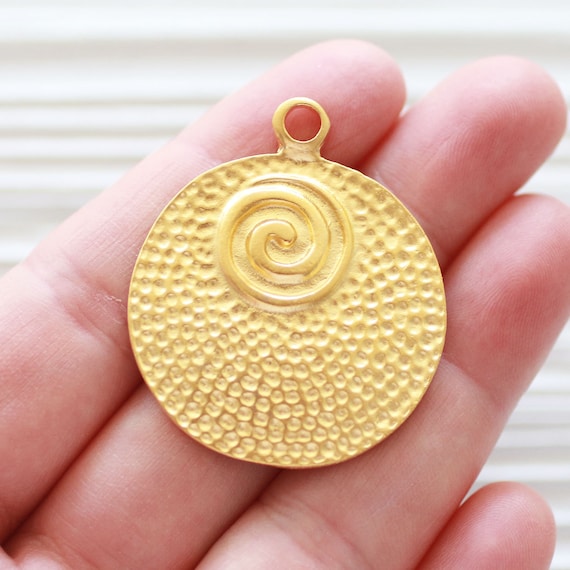 Hammered pendant, round pendant gold, necklace pendant, spiral pendant, tribal pendant, rustic findings, boho pendant