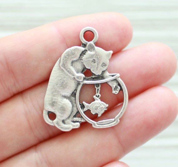 Cat catching fish pendant, cat pendant silver, animal pendant, kitten pendant, cozy cat charm for necklaces, silver cat