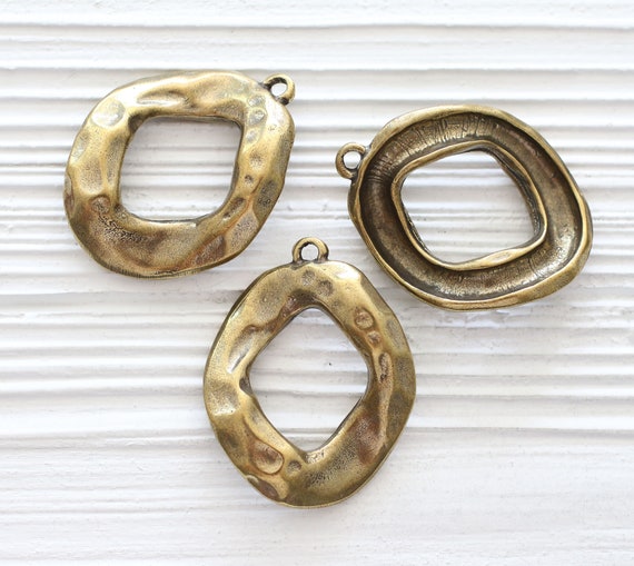 Drop pendant, hammered metal pendant, antique gold pendants, rustic pendant, dangle focal pendant, geometric pendant, oval
