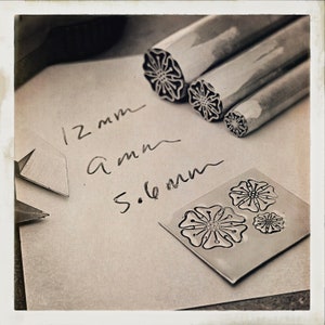 Dotted Flower. Classic Engraved Design. Engraved Metal Hand Stamp. image 2