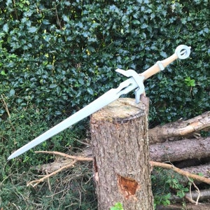 Witcher 3 Ciri’s sword. Wooden replica. Fan made