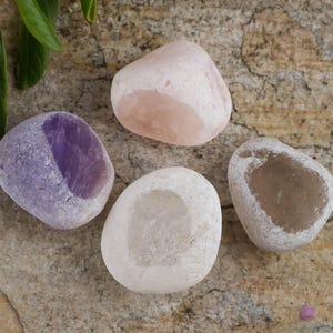 Juego de piedras videntes: amatista, cuarzo ahumado, rosa y transparente. Bola de cristal metafísica para adivinación, E0159