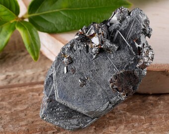 One Large HEMATITE Crystal with RUTILE - Raw Hematite, Hematite Stone, Healing Stone, Healing Crystal, Rocks and Gems Rocks & Minerals E0476