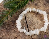 MOONSTONE Chip Beaded Bracelet Crystal Jewelry, Gemstone Bracelet, Healing Crystals and Stones, Birthstone Jewelry, E0828