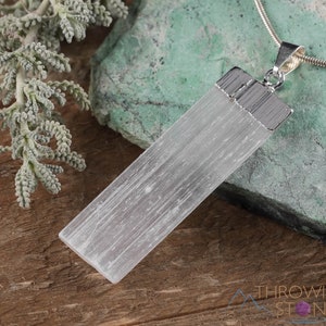Raw SELENITE  Crystal Pendant - Crystal Points, Handmade Jewelry, Healing Crystals and Stones, E0259