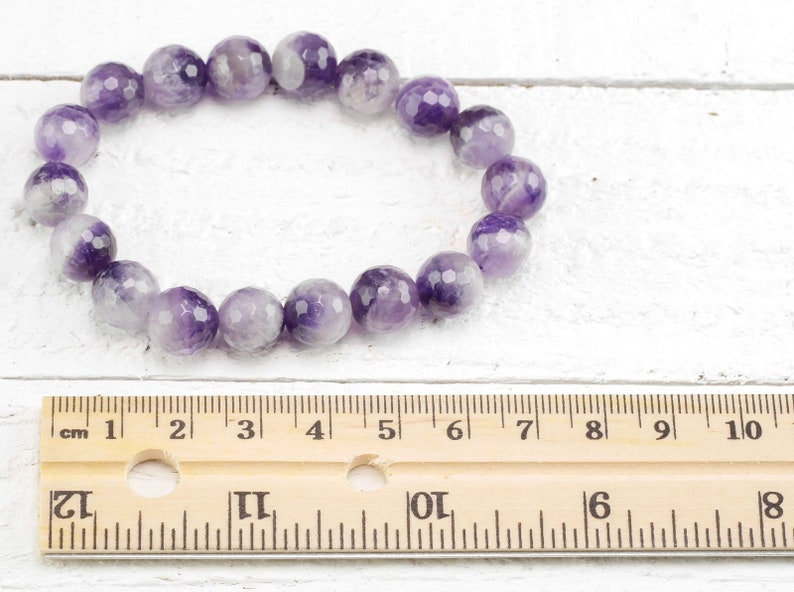 One Faceted CHEVRON AMETHYST Stretch Bracelet 10mm Bead Amethyst Bracelet Chevron Amethyst Crystal Bracelet Healing Crystal Jewelry E0931