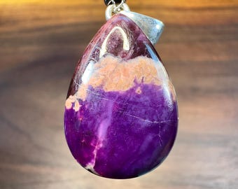 Colgante de cristal de sugilita AA: plata de ley, cabujón en forma de lágrima, joyería fina de piedra natural, 54798