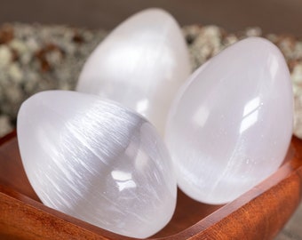 White SELENITE Crystal Egg - Palm Stone, Self Care, Healing Crystals and Stones, E1721