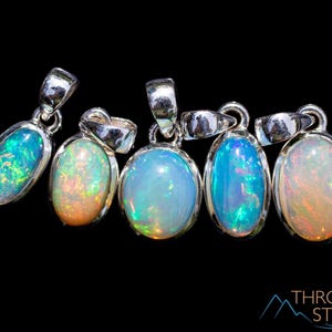 OPAL Anhänger - Sterling Silber, Oval, klein - Schmuck mit Geburtsstein, Opal Cabochon Halskette, Welo Opal, E1876