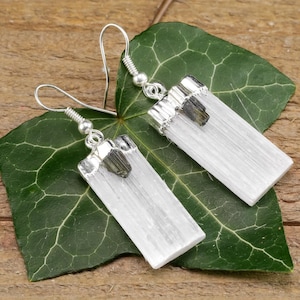Raw BLACK TOURMALINE & SELENITE Crystal Earrings - Silver - Raw Gemstone Earrings, Dangle Earrings, Birthstone, Handmade Jewelry, E0919