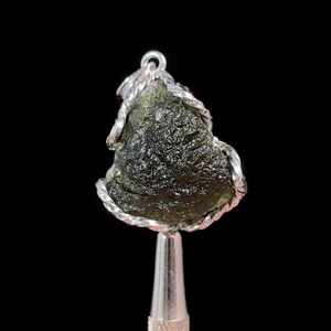 Raw MOLDAVITE Sterling Silver Pendant  :  Authentic Green Gemstone Jewelry with Certification, Czech Republic, 47368