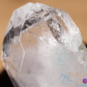 Rå COOKEITE inkluderad klar kvartskristall - USA, Arkansas mineralprov för samlingar, 40837