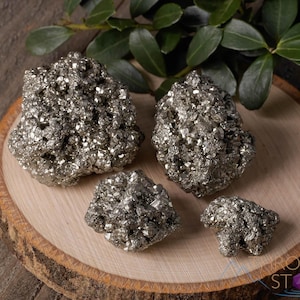 Aglomerado de cristais de pirita bruta - Pedras douradas naturais de tamanho XS a L, decoração metafísica exclusiva para casa, E1012
