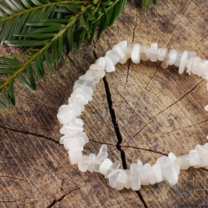 MOONSTONE Crystal Bracelet  :  Natural Stone Chip Bead Handmade Stretchy Bridesmaid Jewelry, E0828