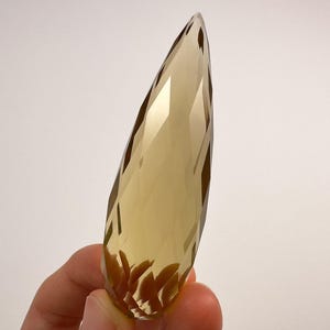 Faceted CITRINE Crystal - Crystal Carving, Birthstones, Gemstones, Unique Gift, Healing Crystals and Stones, 53645