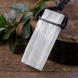 Raw SELENITE Crystal Necklace - Raw Crystal Necklace, Pendant Necklace, Handmade Jewelry,  E0544