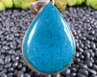 Wisiorek z kryształu CHRYSOKOLA – srebro próby 925 – krzemionka w kształcie łezki, niebieski chalcedon, biżuteria artystyczna, 54179