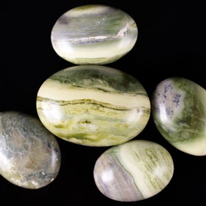 Pedra de palma de cristal SERPENTINE - Pedra de preocupação, autocuidado, cristais e pedras de cura, E2027