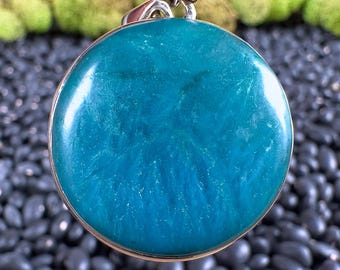 Wisiorek kryształowy CHRYSOKOLA – srebro próby 925 – okrągły kamień szlachetny, krzemionka, niebieski chalcedon, biżuteria wysokiej jakości, 54183