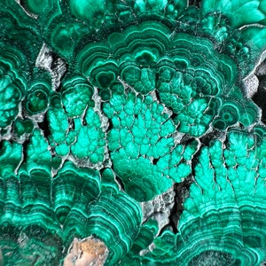 Malachit-Kristallplatte Grüner Malachit-Stein, Schmuckherstellung, Einzigartiges Geschenk, Wohnkultur, 50412 Bild 8